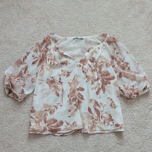 Abercrombie And Fitch Flutter Sleeve Top Size L